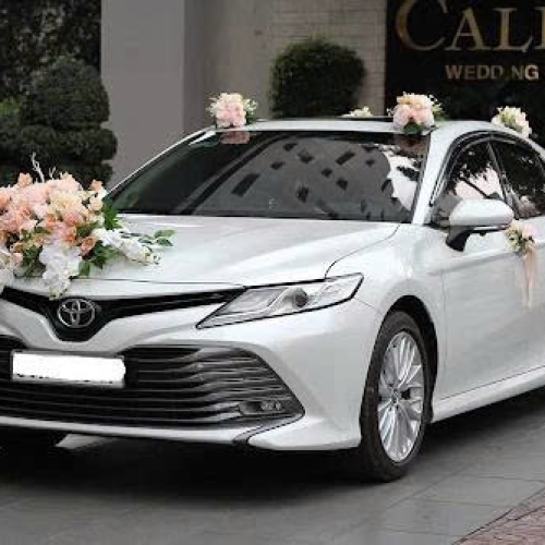 toyota-camry-cho-thue-xe-hoa-va-dong-ho-sai-gon-thanh-pho-ho-chi-minh
